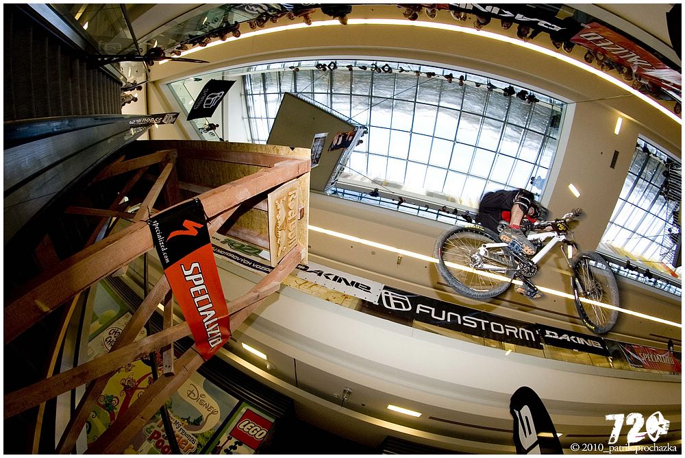 liberec_downmall (22).jpg