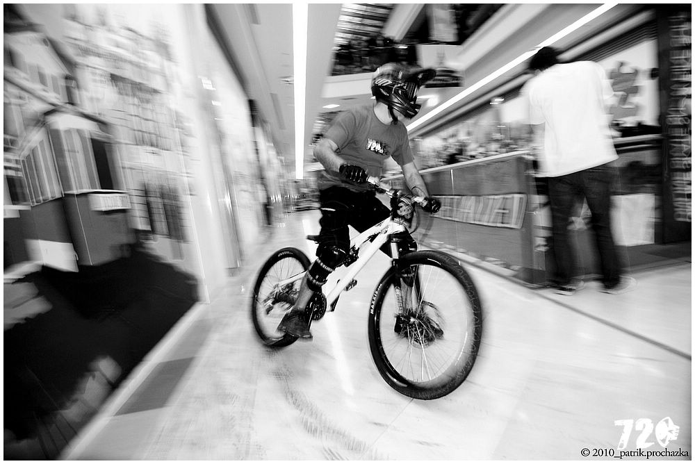 liberec_downmall (41).jpg