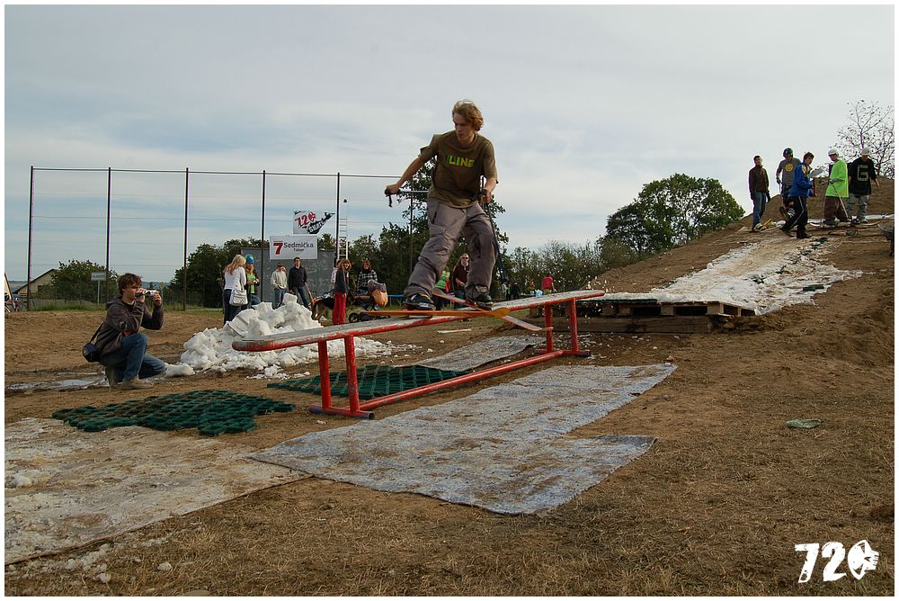 hlasivojam09 (1).jpg