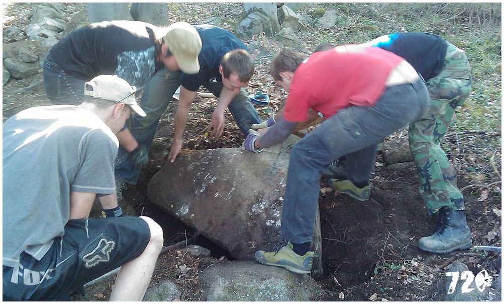 moninec20106 (10).jpg