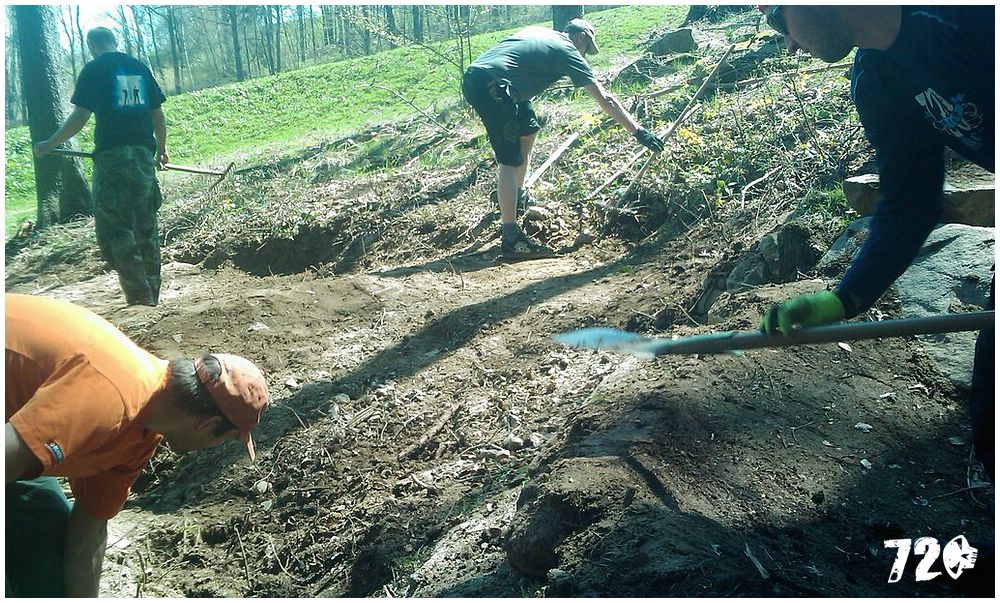 moninec20106 (3).jpg