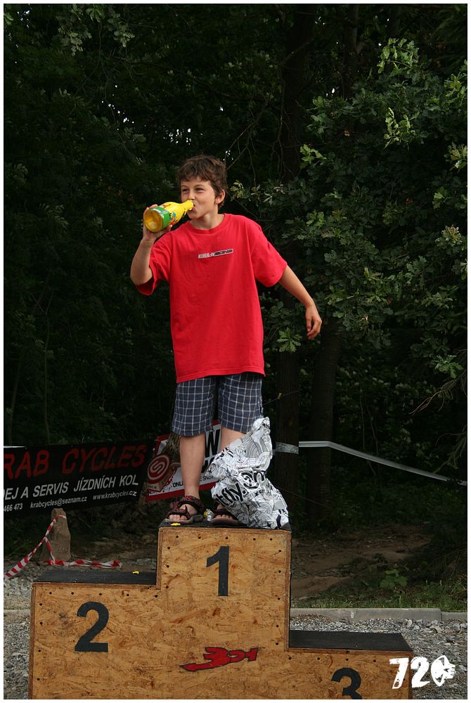 moninec3DH (100).jpg