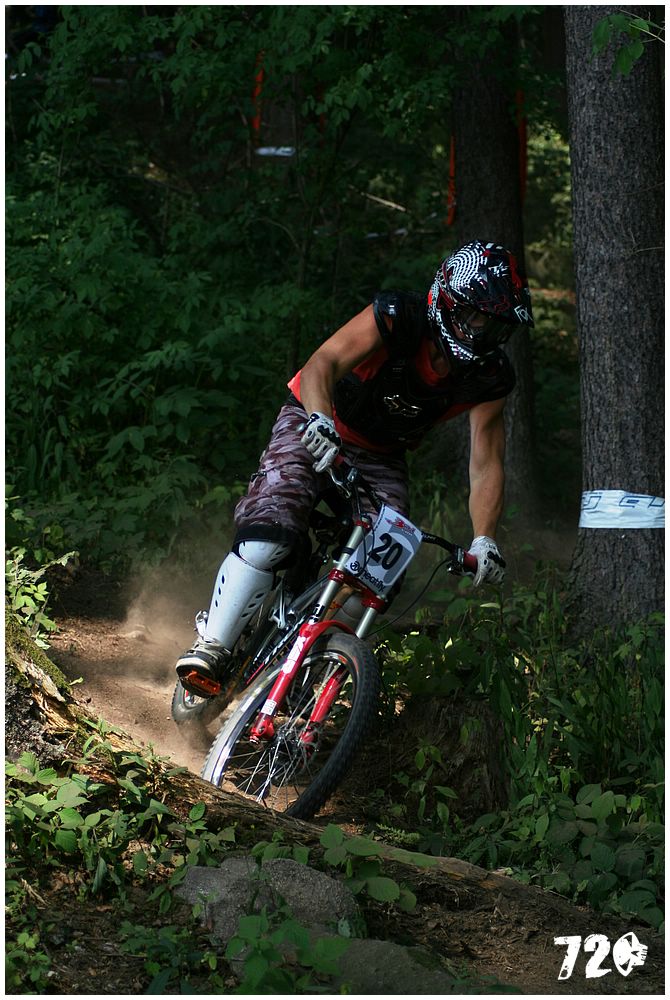 moninec3DH (110).jpg