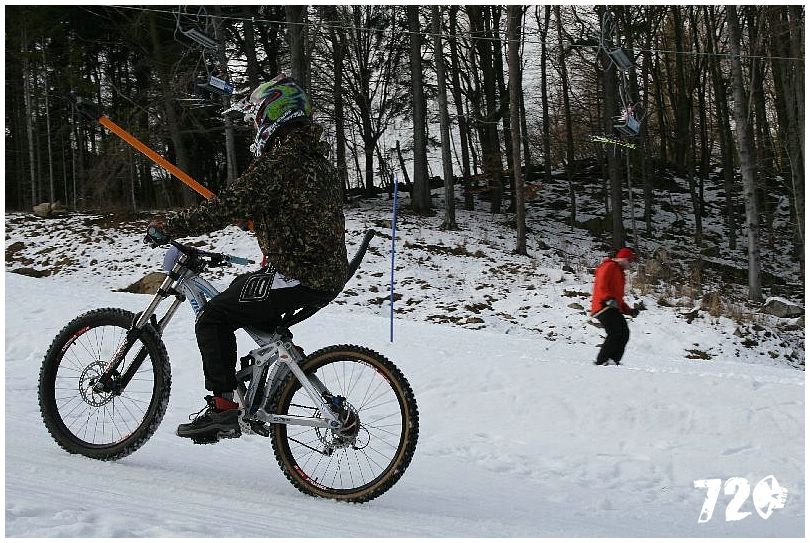 mominec dual comp.jpg