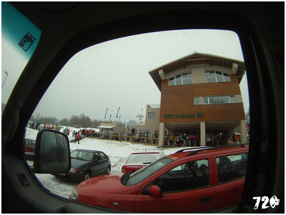 moninec s polem (29).jpg