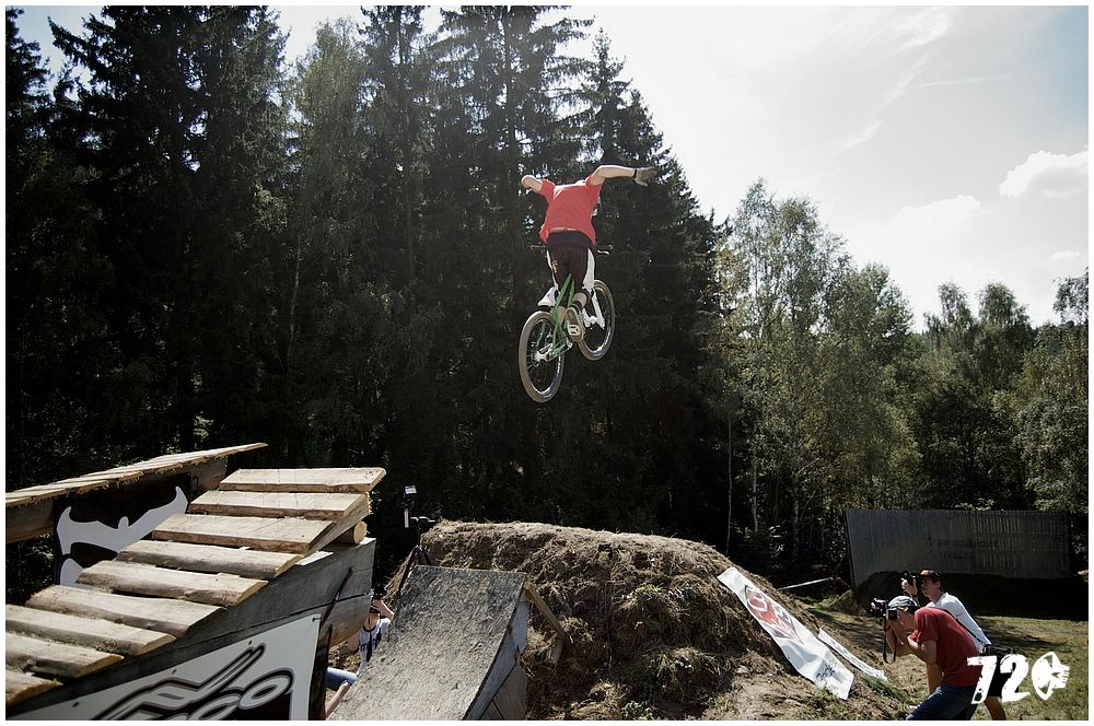 tlamy_2010_jinak 4.jpg